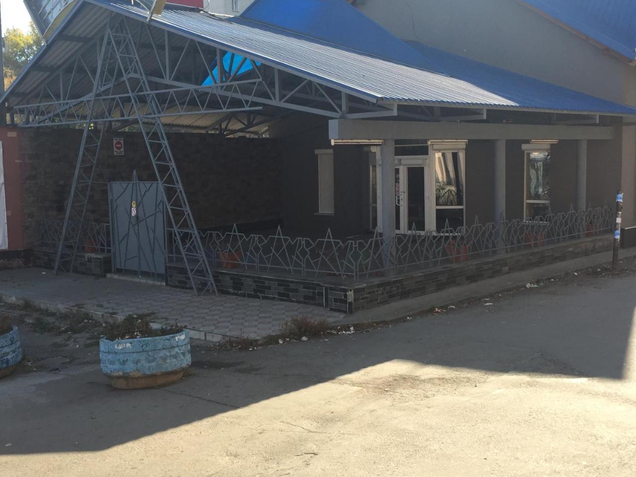 Hostel -Hotel Granat Rivne City エクステリア 写真