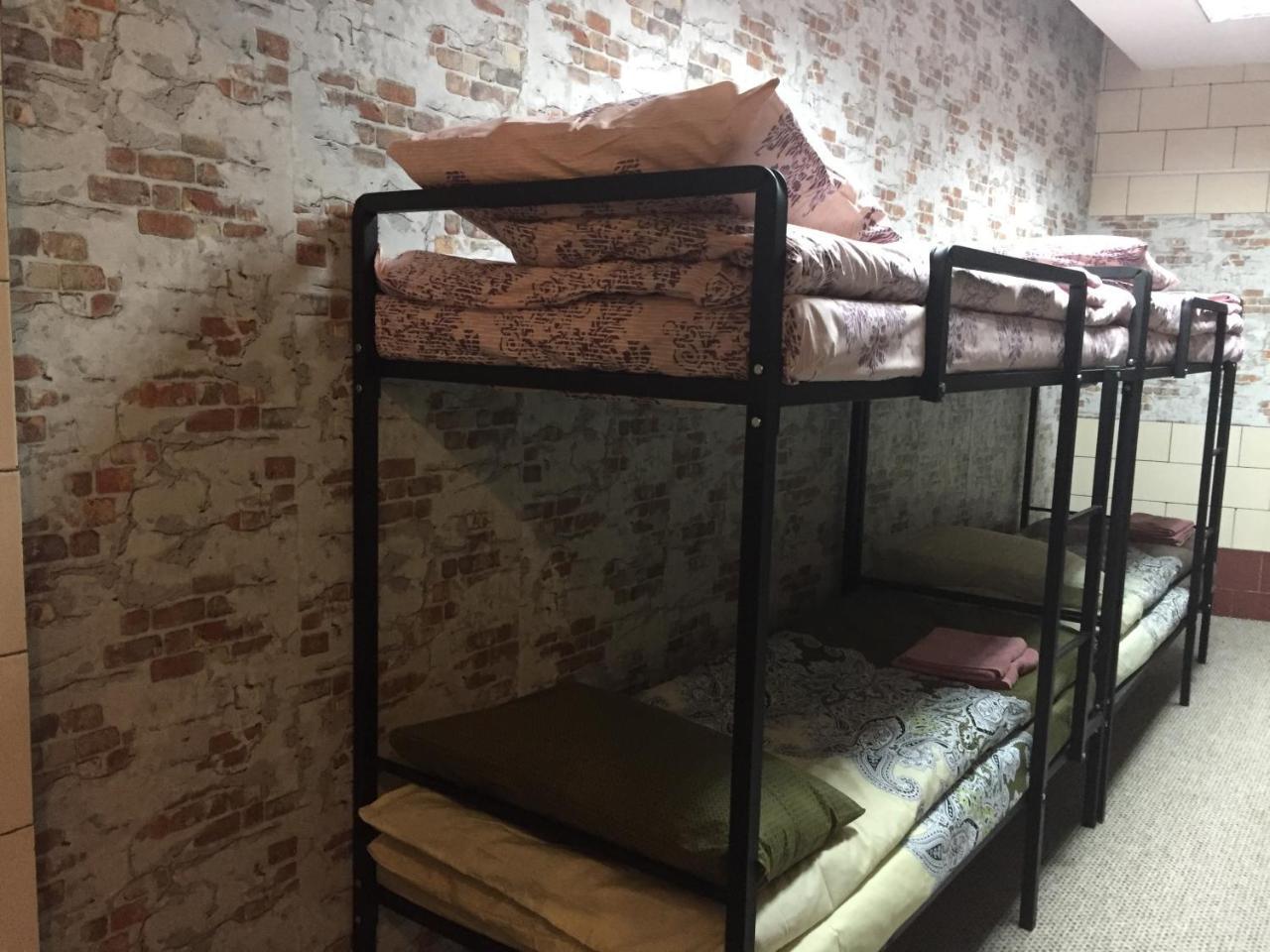 Hostel -Hotel Granat Rivne City エクステリア 写真