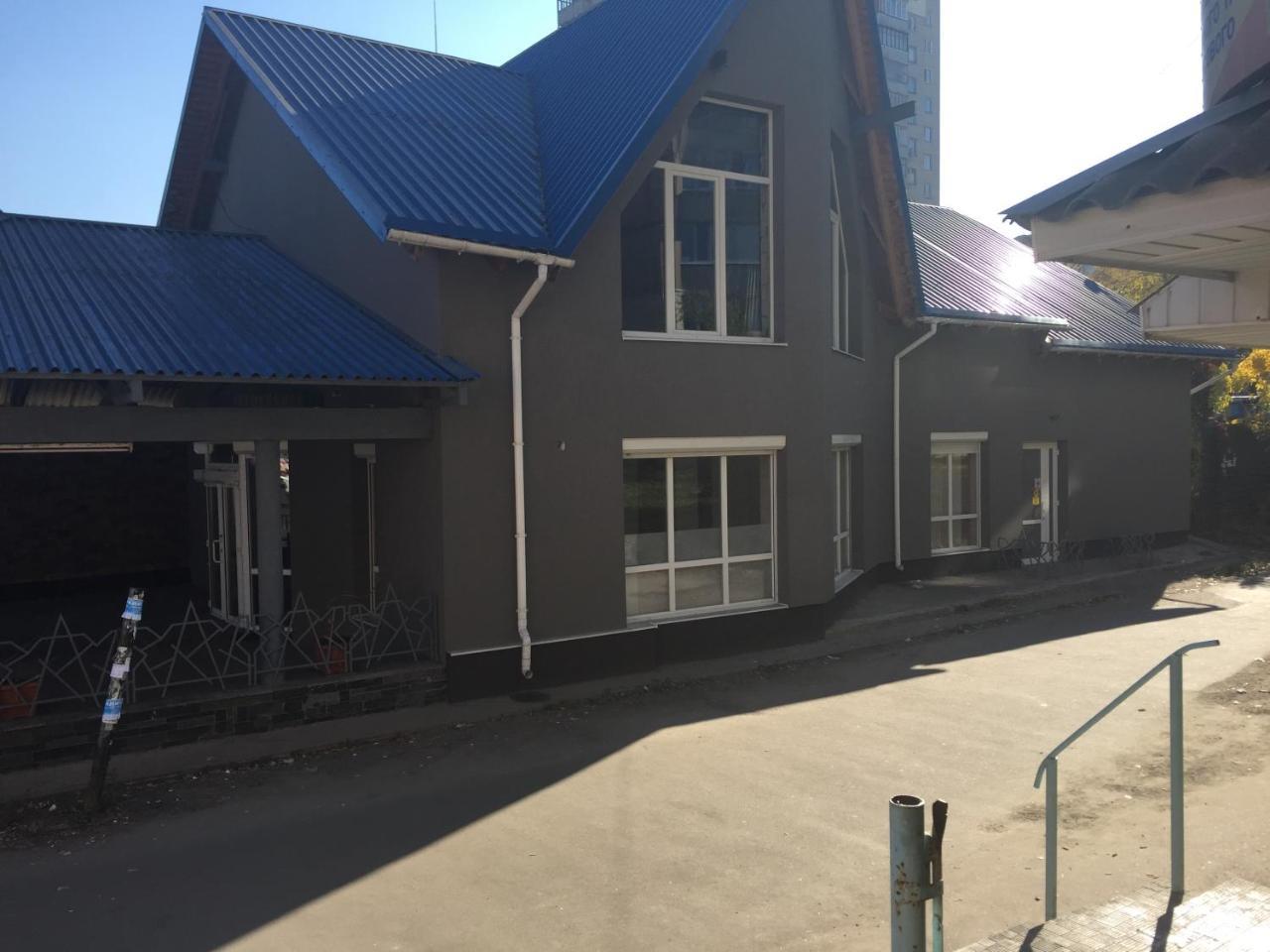 Hostel -Hotel Granat Rivne City エクステリア 写真