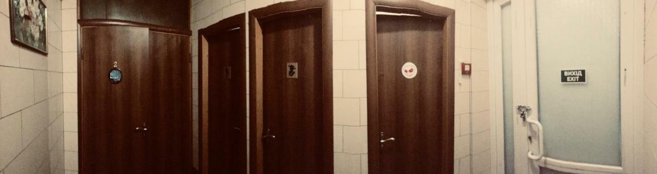 Hostel -Hotel Granat Rivne City エクステリア 写真